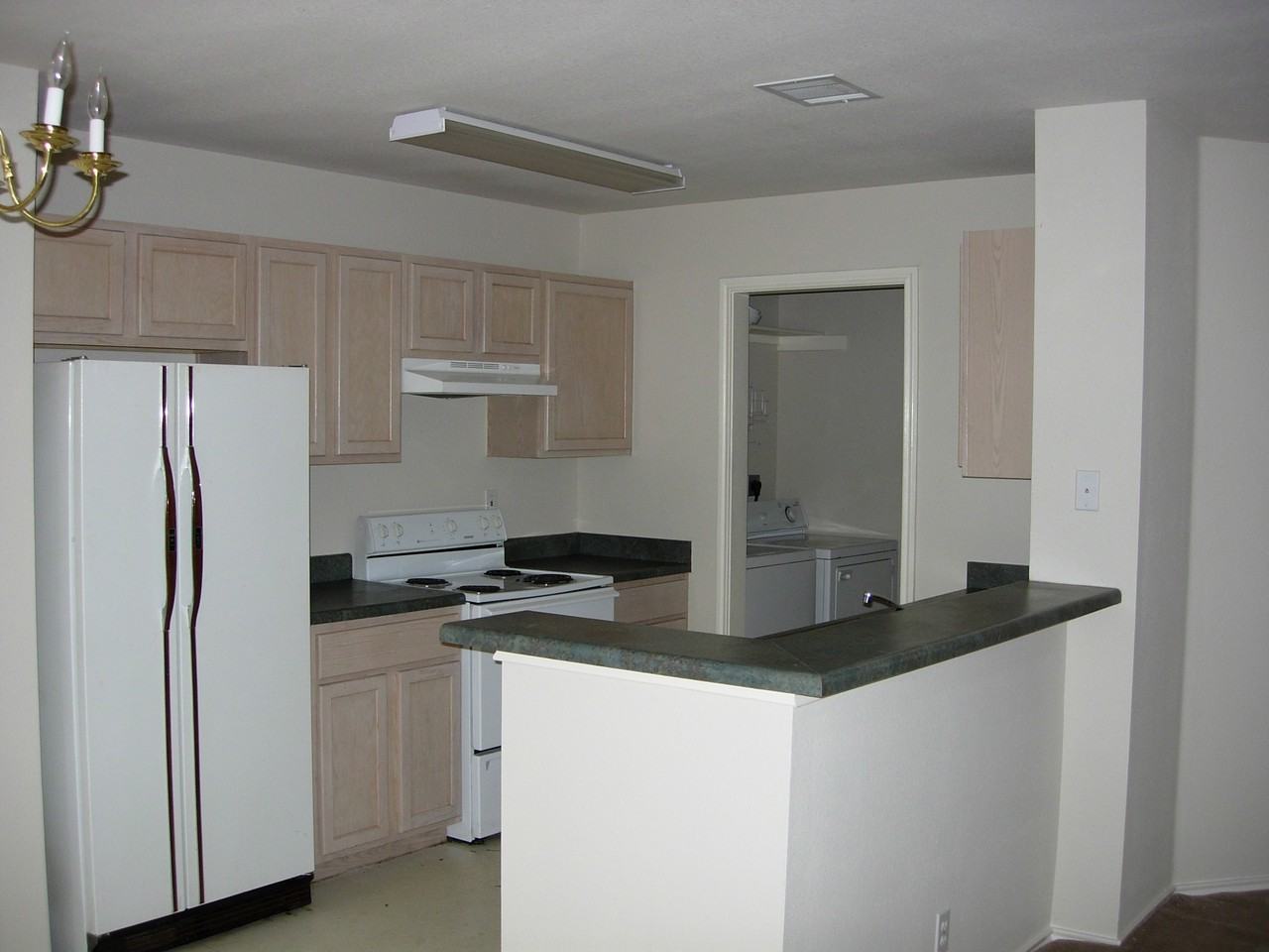 100 Cedargrove - Photo 3 of 9