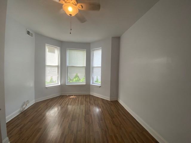 702 E 90th St #2 - Photo 3 of 17