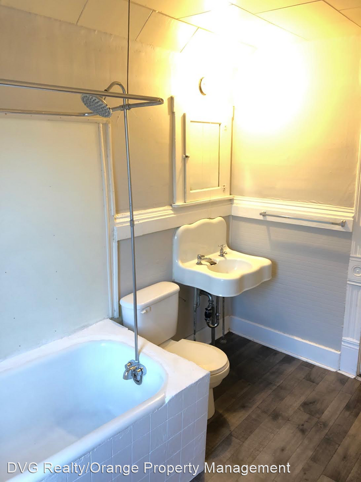 417 N 49th St - Photo 2 of 12