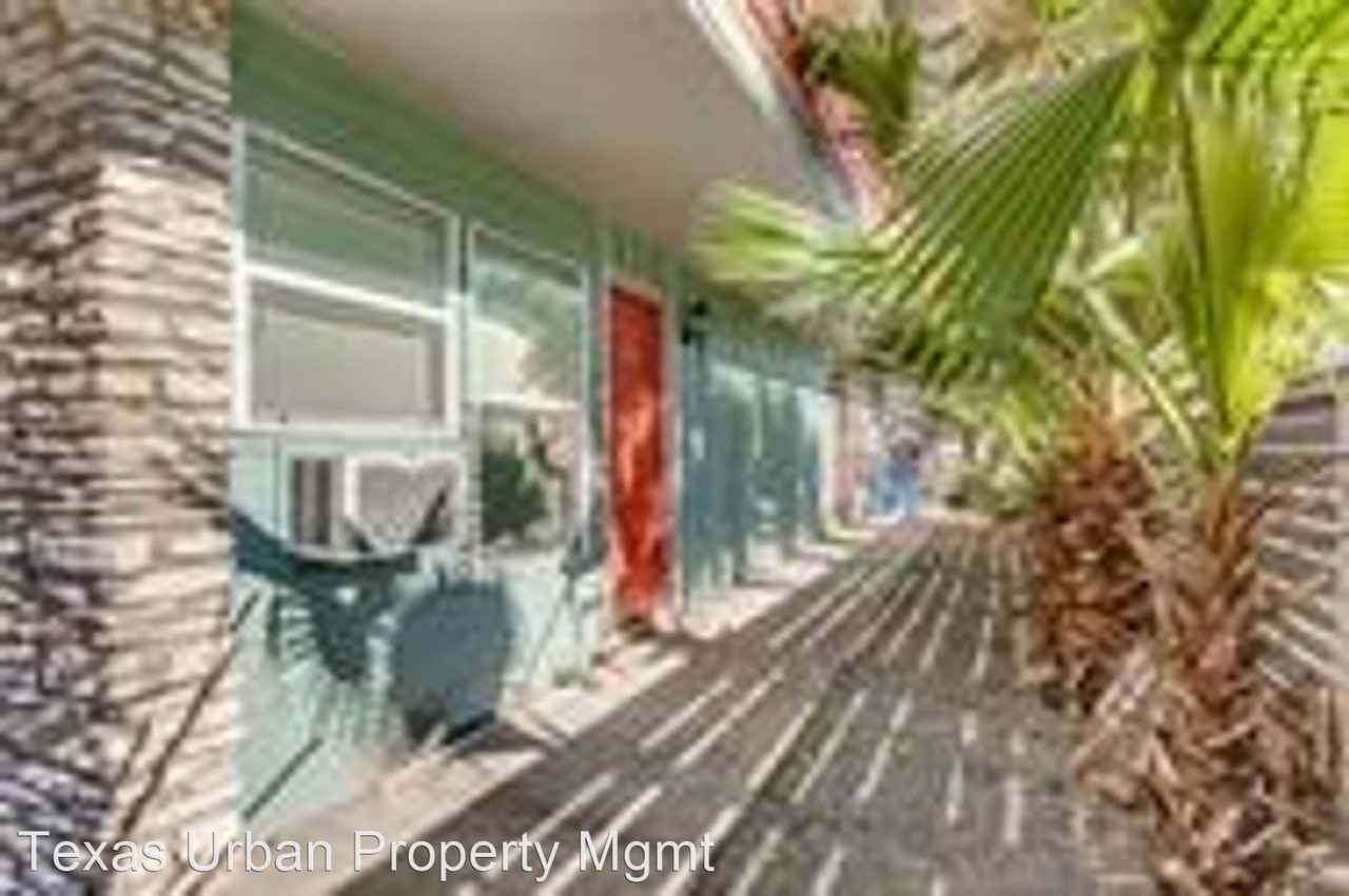 4501 Speedway - Photo 2 of 5