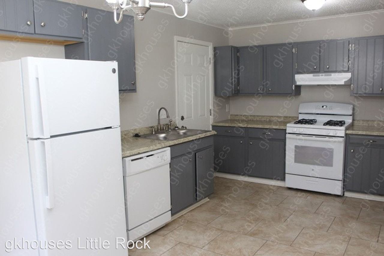 110 Border Cir - Photo 3 of 19