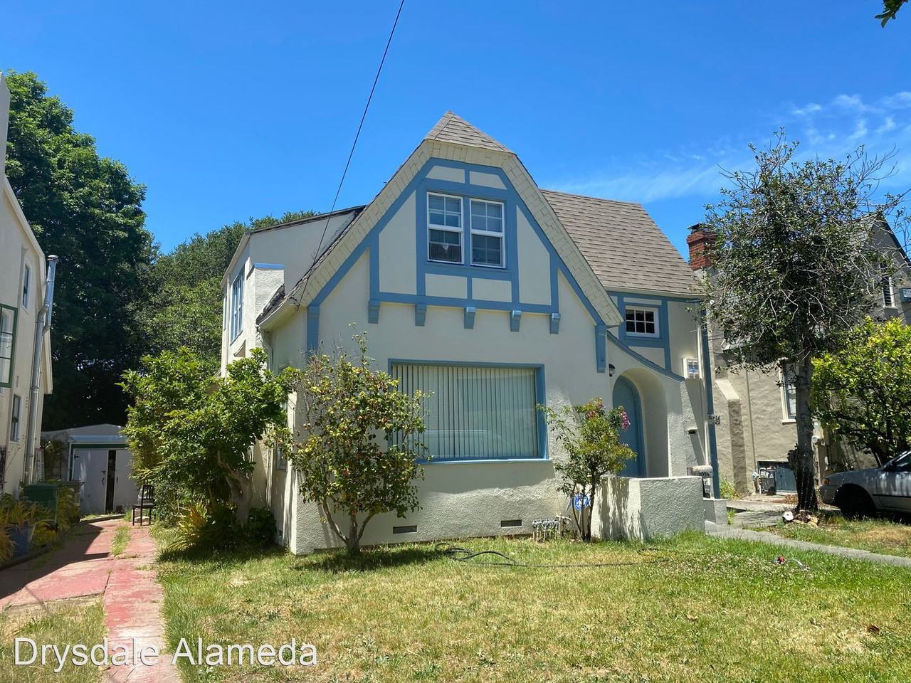 3159 Sheffield Ave - Photo 2 of 28