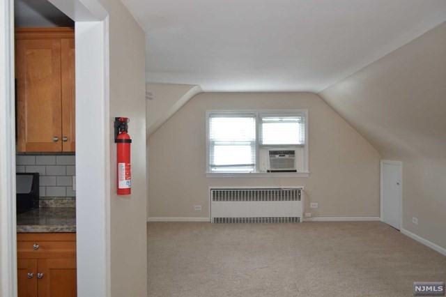 155 Lenox Ave - Photo 3 of 8