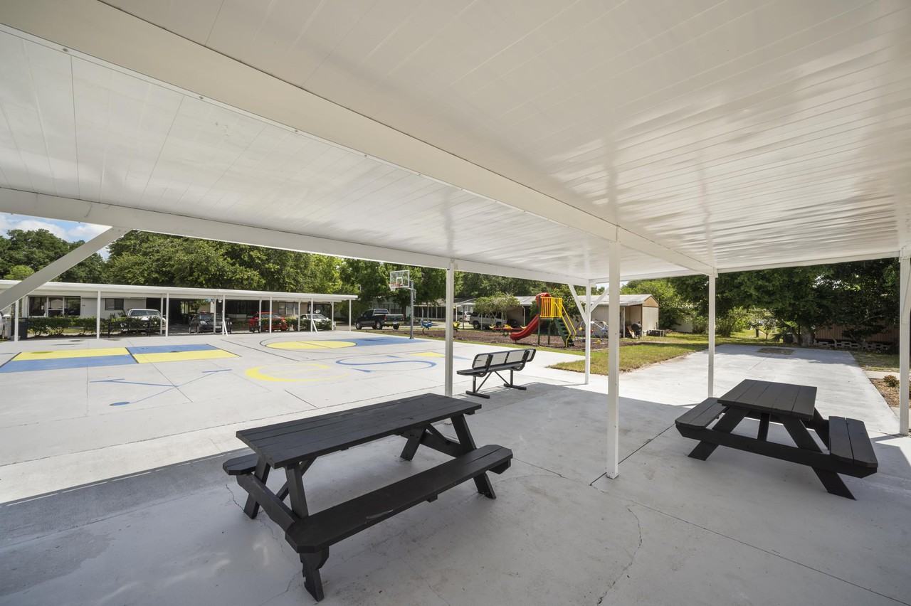 Spring Hill Estates - Photo 2 of 9