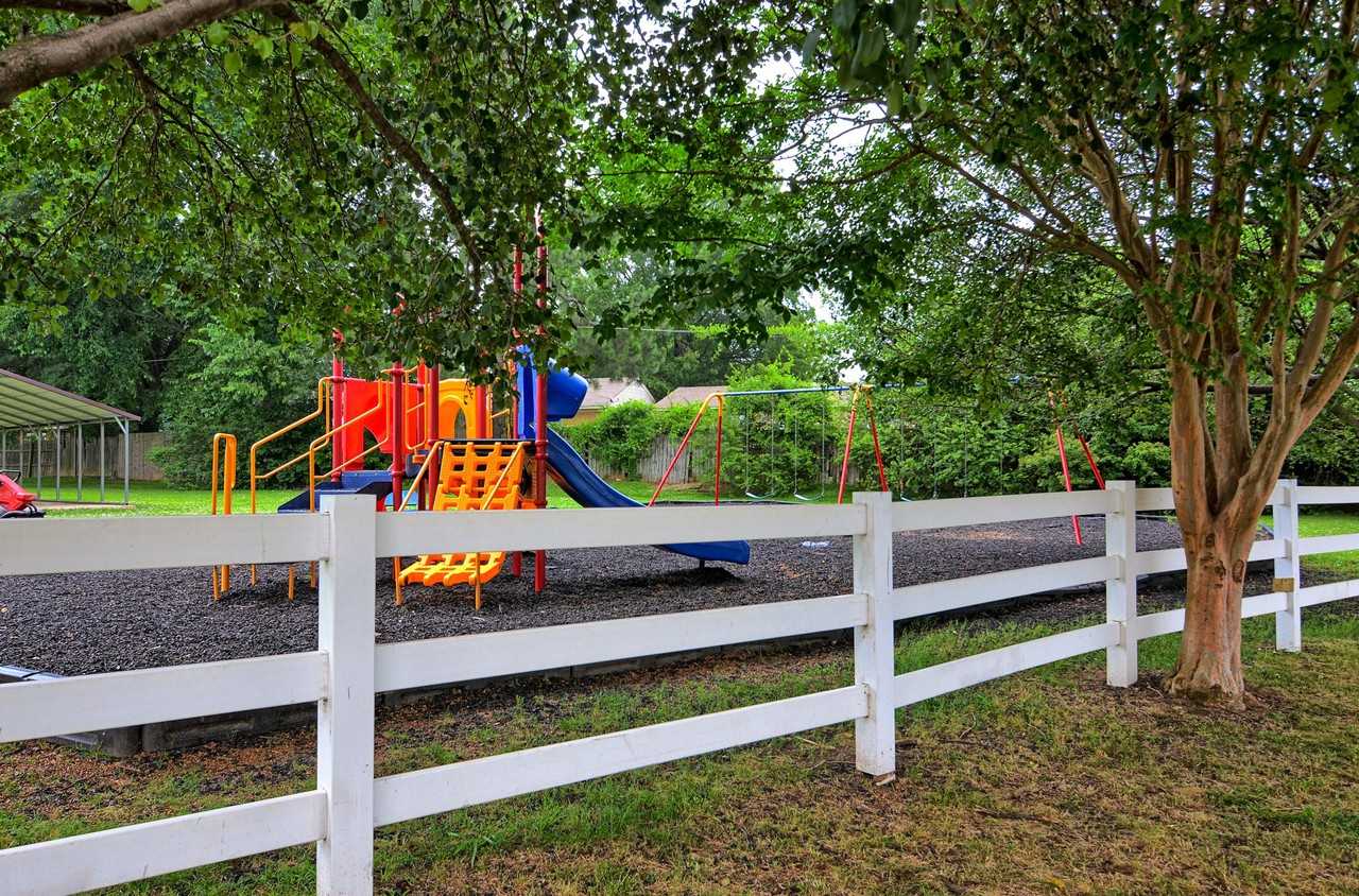 Southern Meadows - Photo 3 of 6