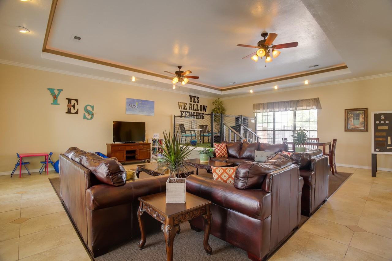 Overholser Village Apartments For Rent 9355 W Sundown Dr
