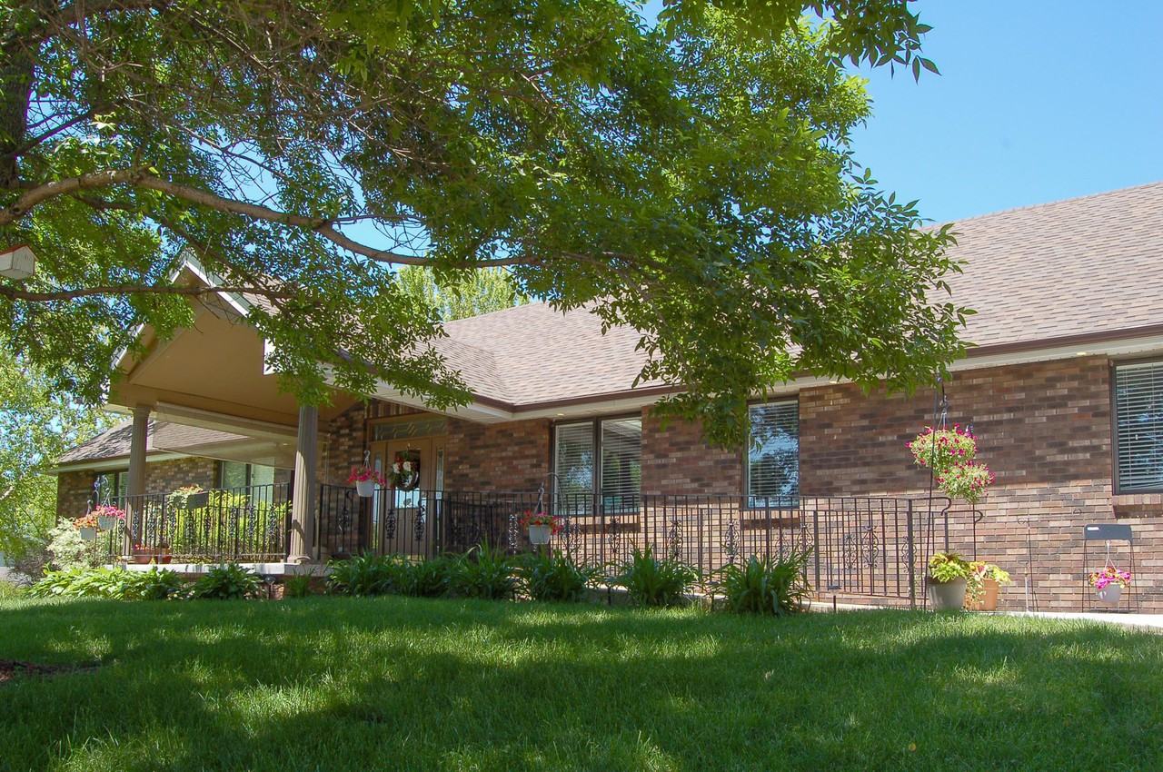 Country Club Crossing - Photo 3 of 7