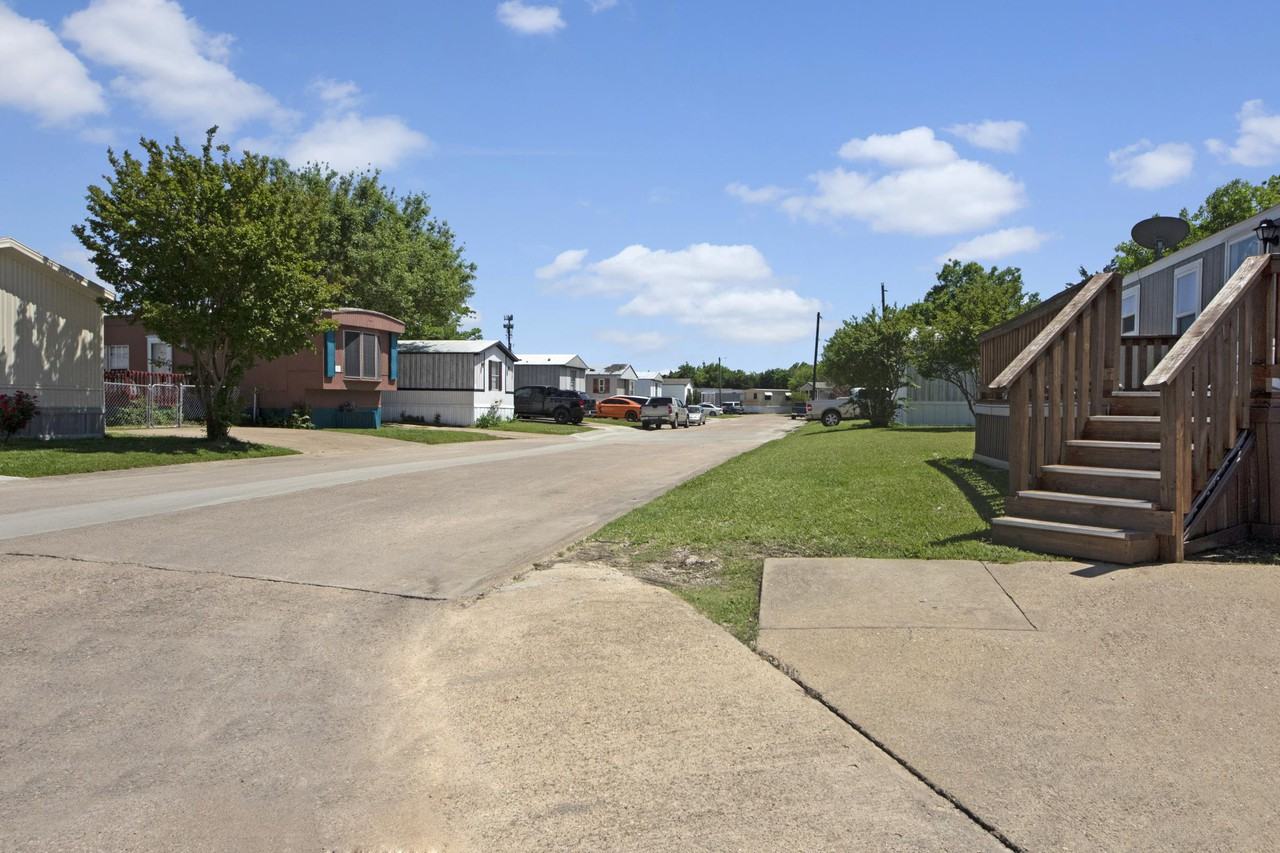 Mesquite Greens - Photo 2 of 9