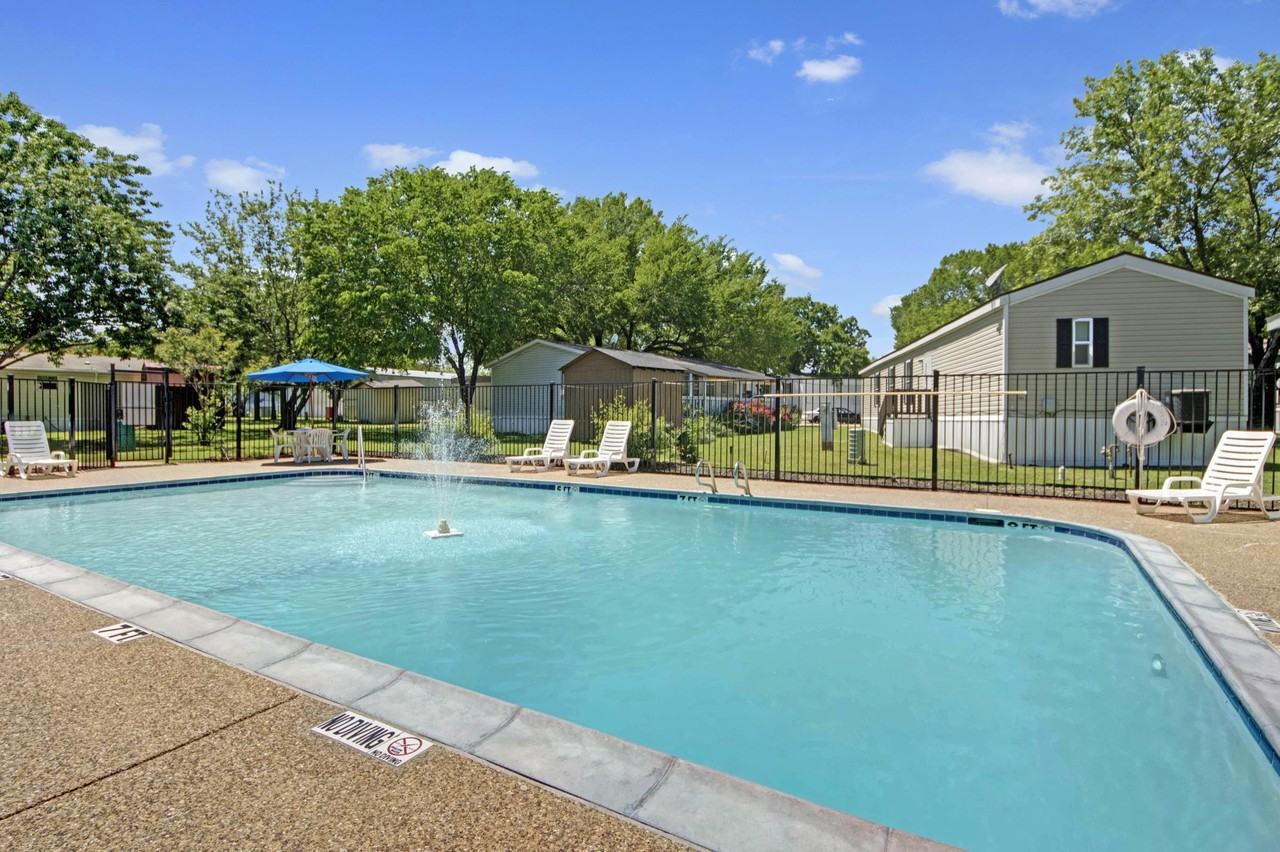 Rolling Hills - Photo 2 of 6