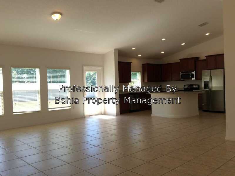 3856 Gulf Shore Cir - Photo 3 of 14