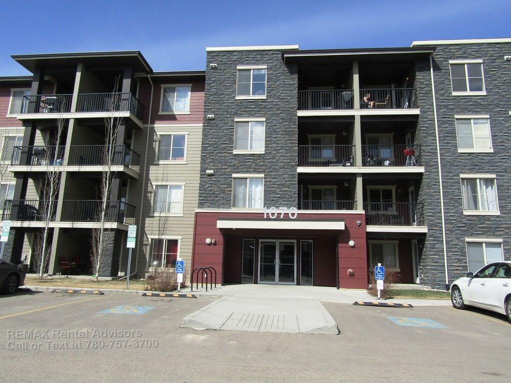 215 1070 McConachie Blvd NW Apartments for Rent 1070 Apartment, Edmonton, AB T5Y 0X1 with 1