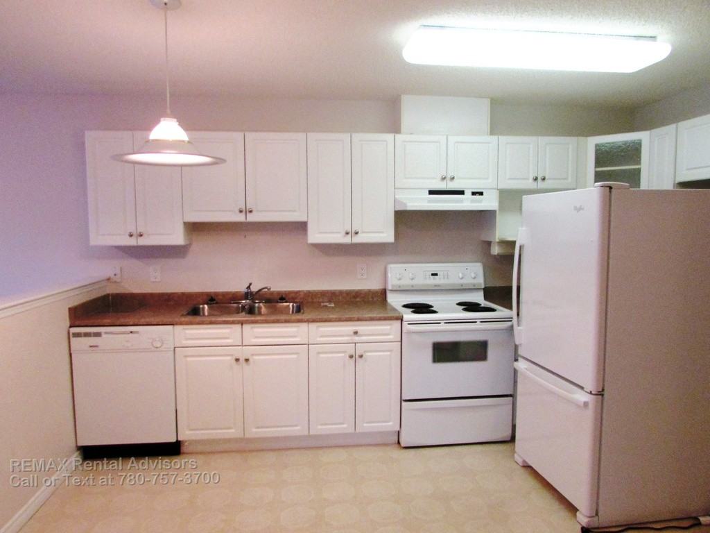 #412 2741 55 St - Photo 2 of 14