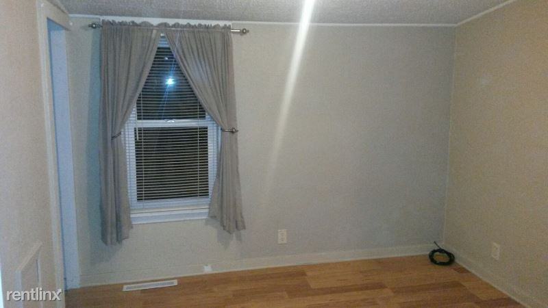 106 Kneale Ave S - Photo 3 of 4