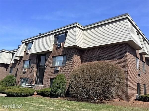 12 Hallmark Gdns 3 - Photo 2 of 4