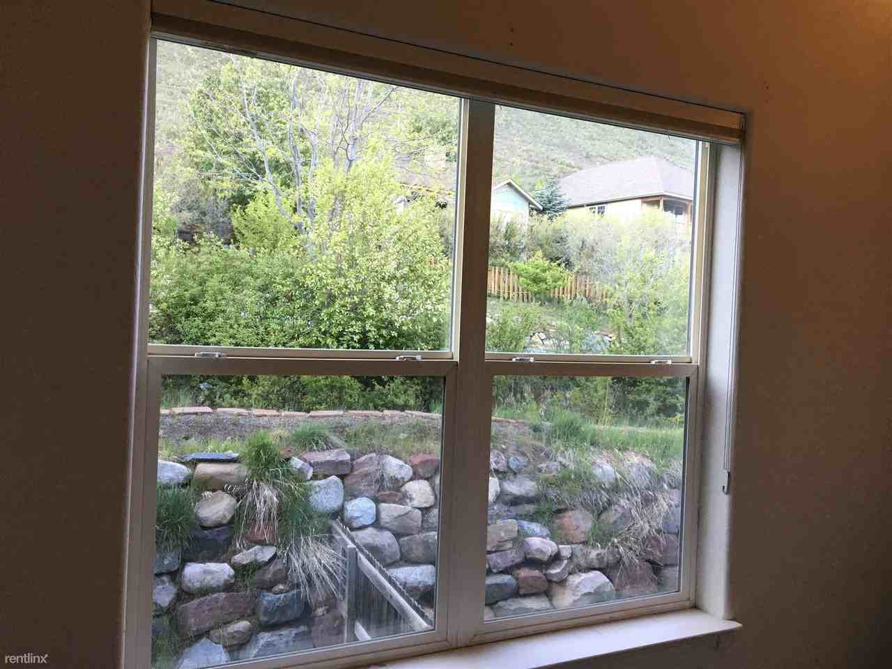 202 Jenkins Ranch Rd Unit B - Photo 2 of 9