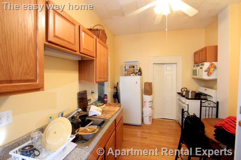 79 Kinnaird St - Photo 4 of 12