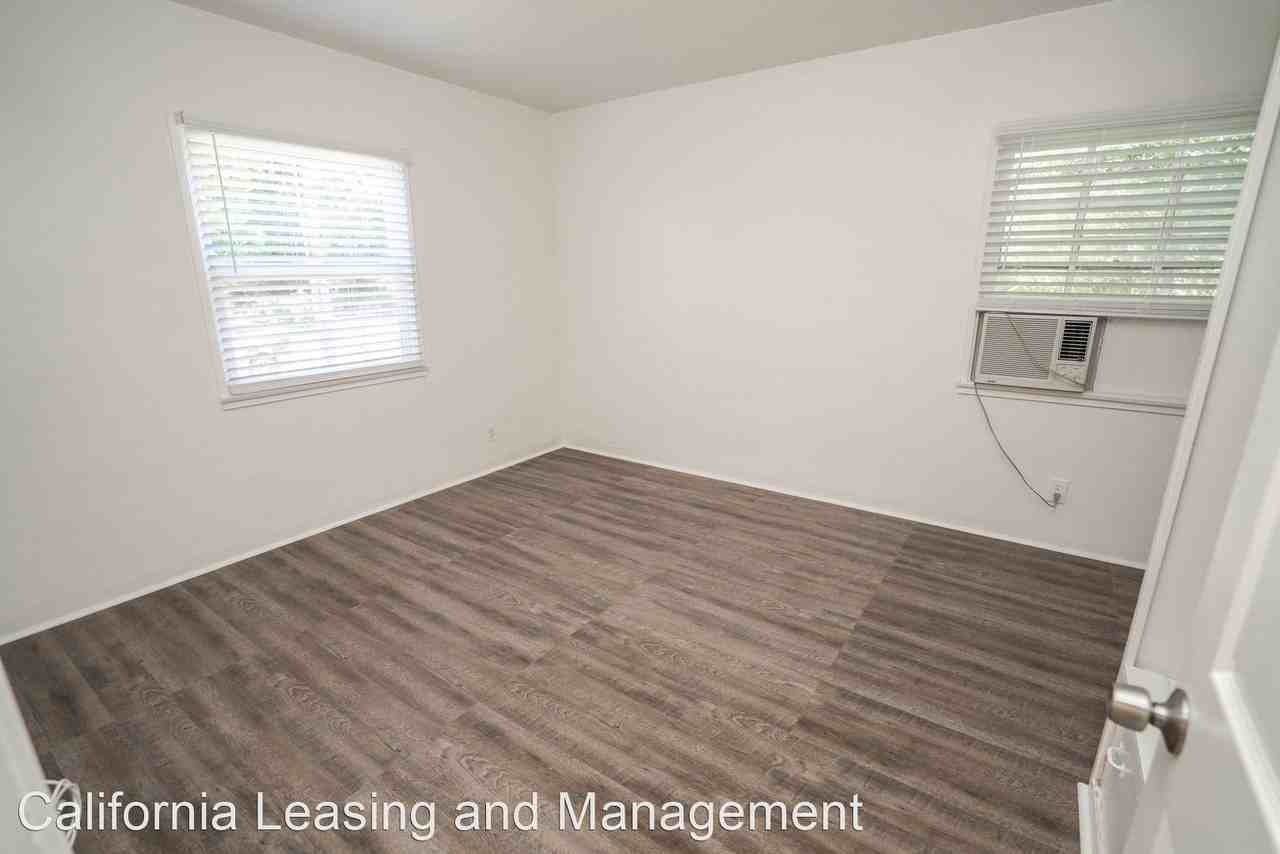 Oak Orchard Road - Photo 2 of 15