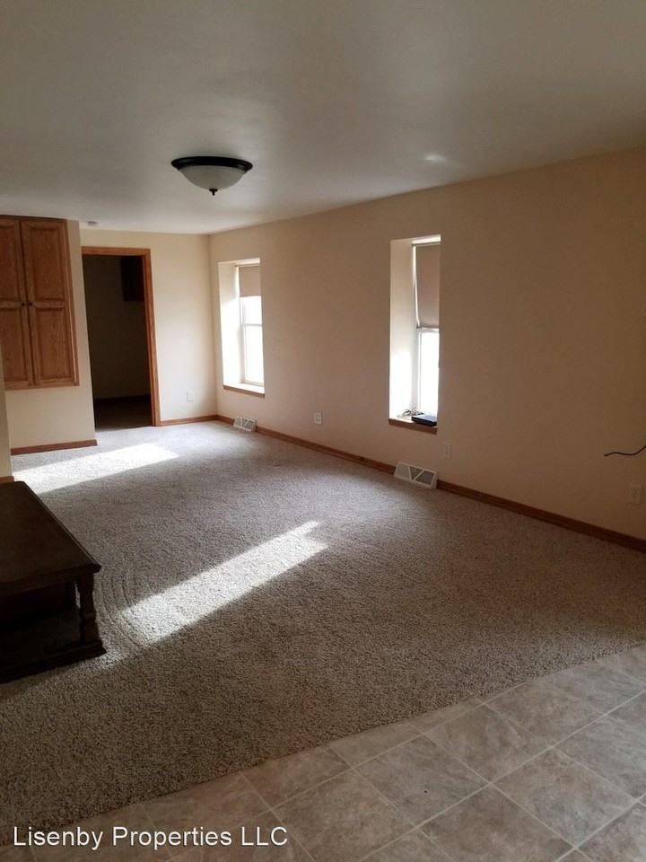 215 N Main Street - Photo 2 of 6