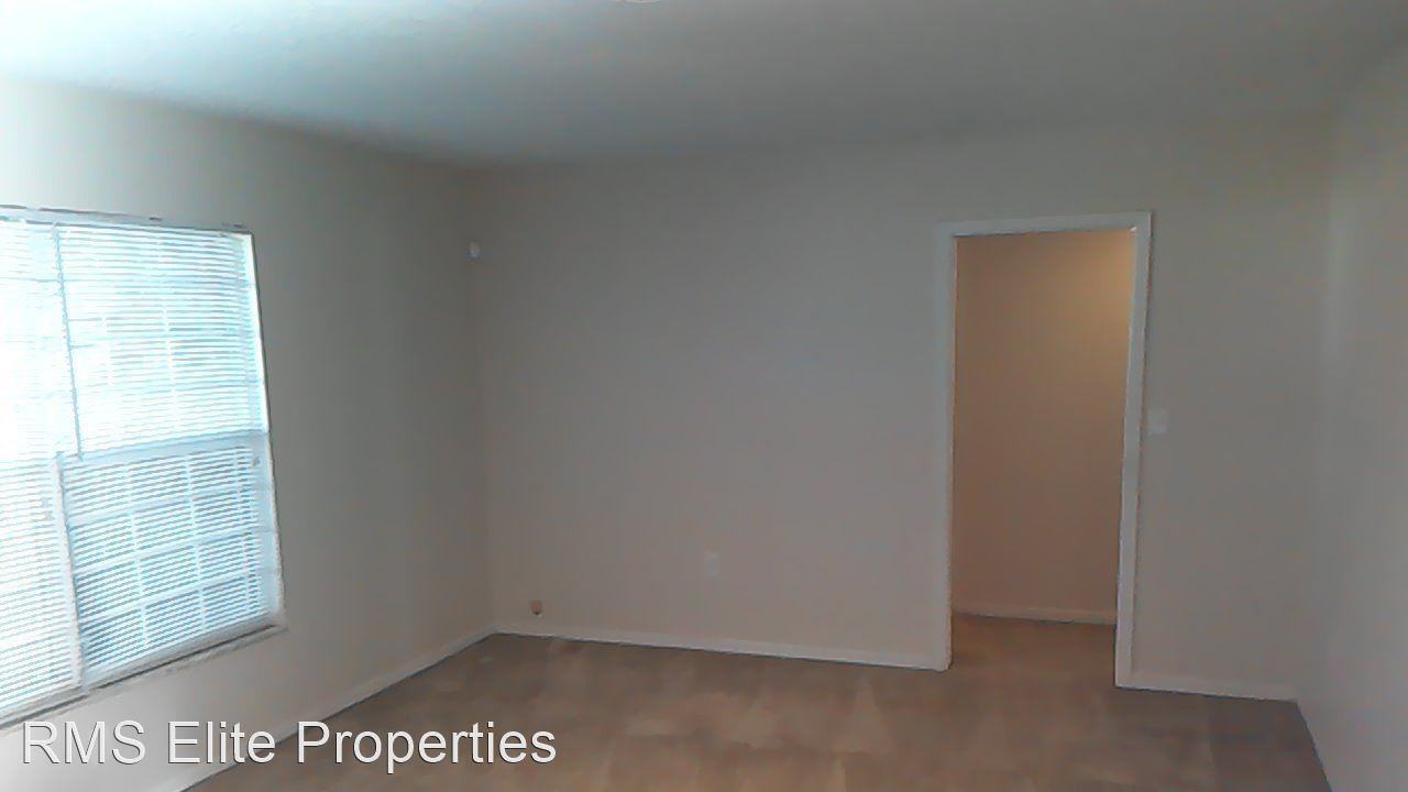 6211 55th St N - Photo 3 of 18