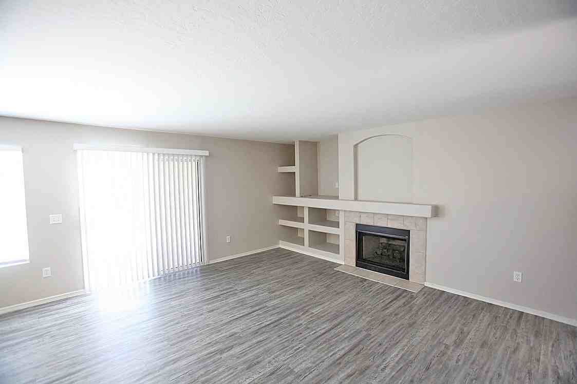 6132 N Florence Ave - Photo 3 of 23