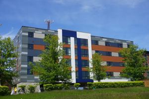 featured image of 47 W Elm St