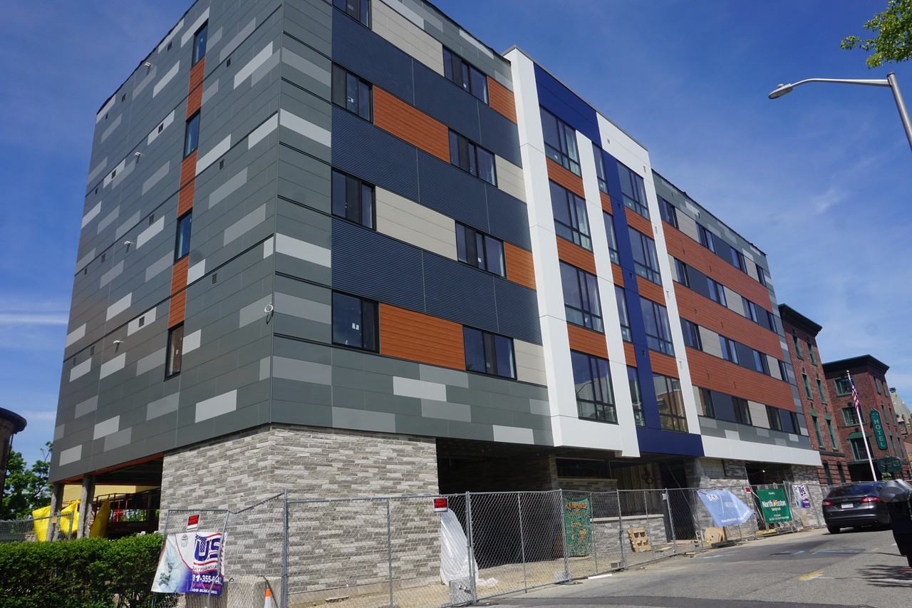 47 West Elm St - Photo 2 of 8