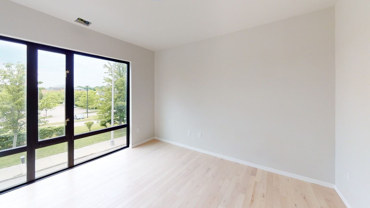 47 West Elm St - Photo 4 of 8