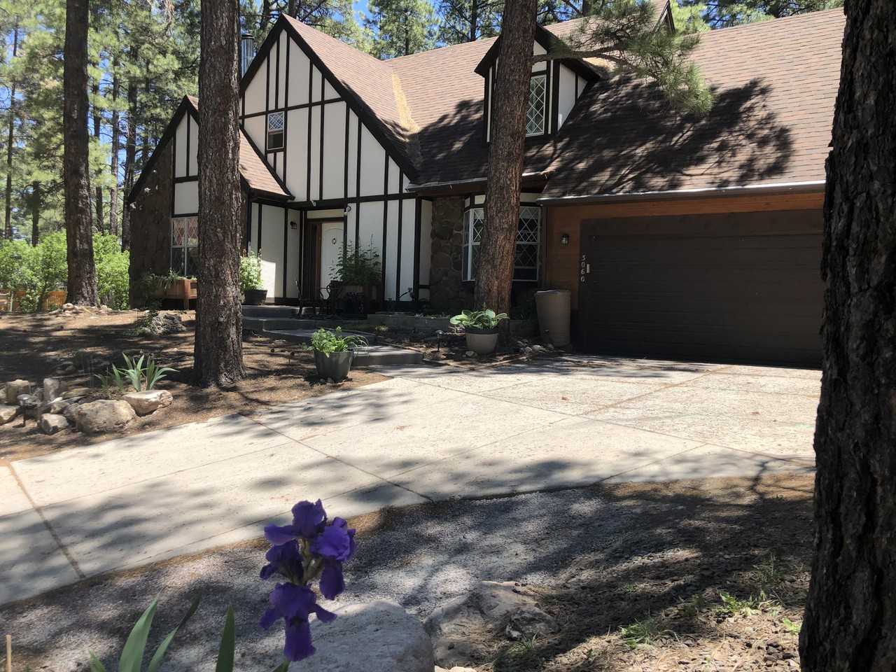 3060 S Walkup Dr - Photo 2 of 36