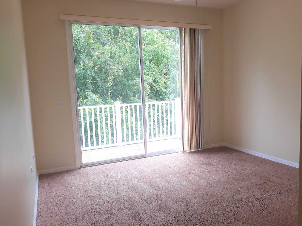 356 Monroe Cir - Photo 6 of 7