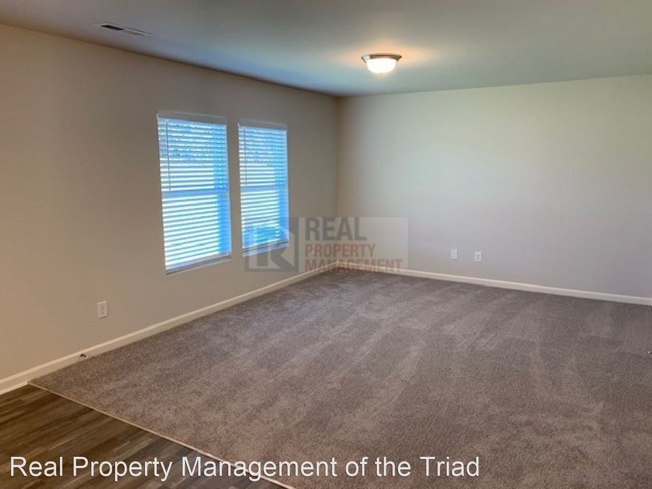 4104 Devonwood Court - Photo 2 of 14