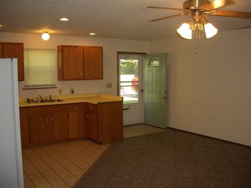 154 Chandler Blvd #1 - Photo 2 of 15