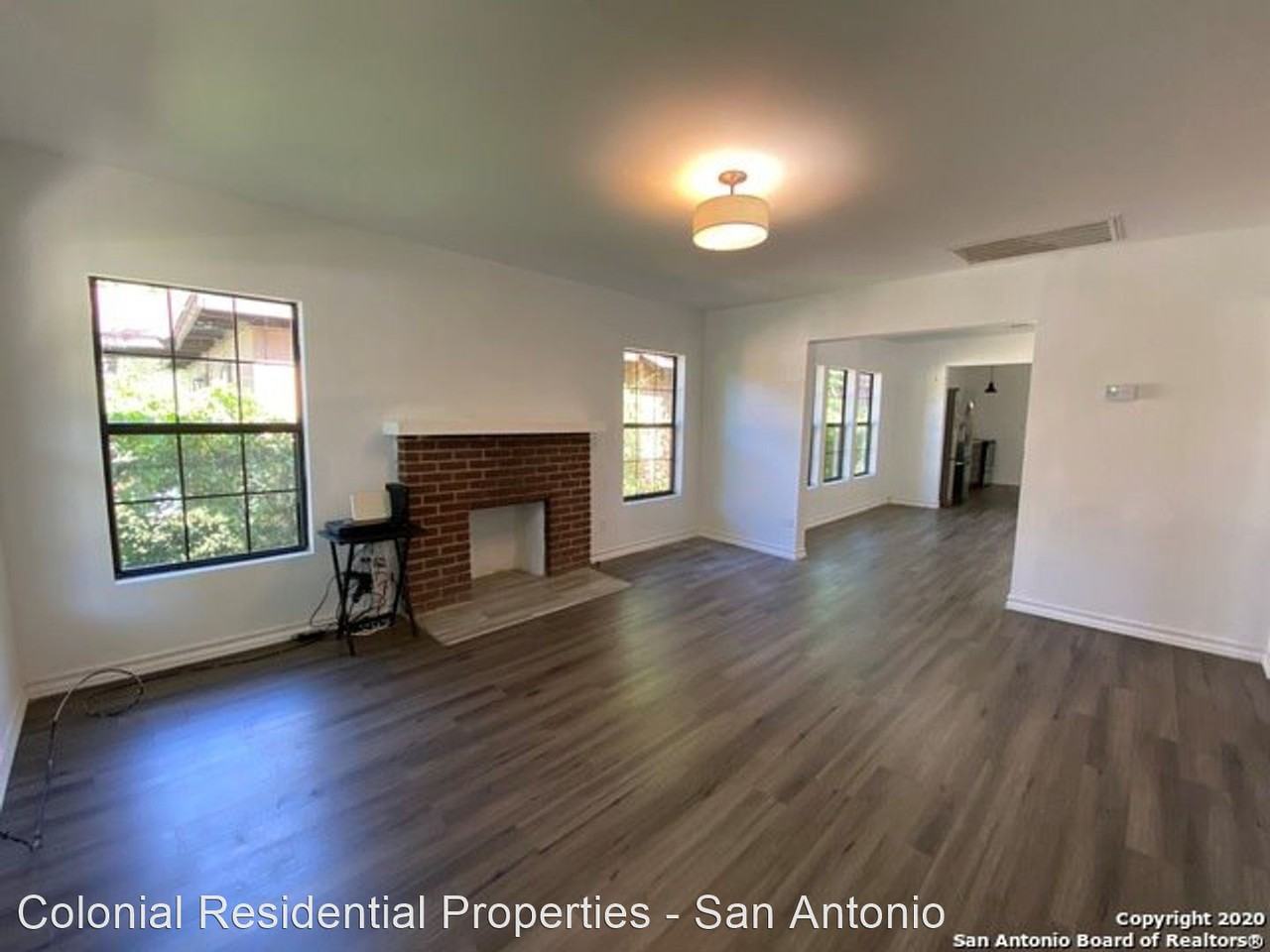 255 Cumberland Rd - Photo 3 of 16