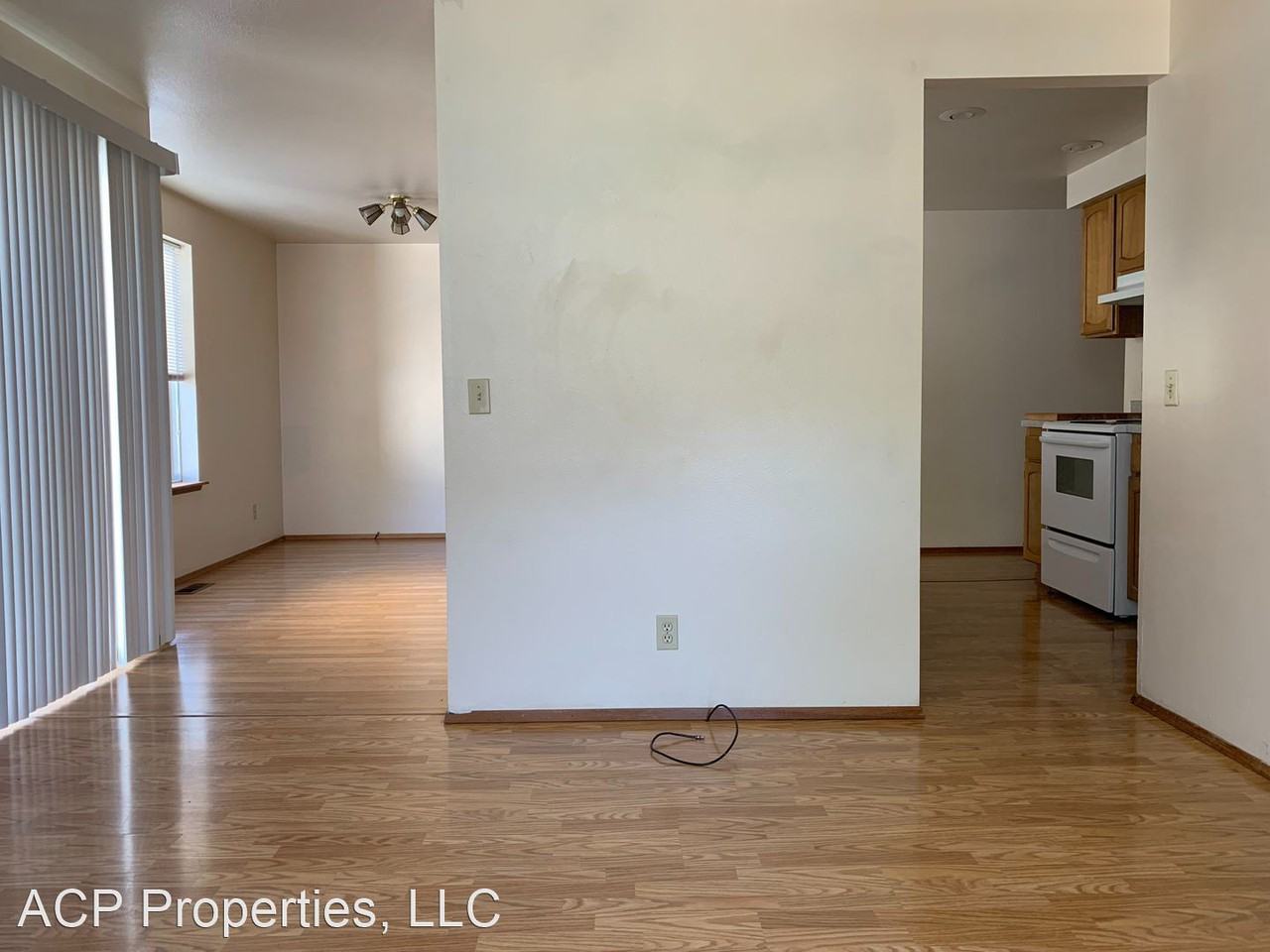 2139 Xenia Ln - Photo 2 of 16