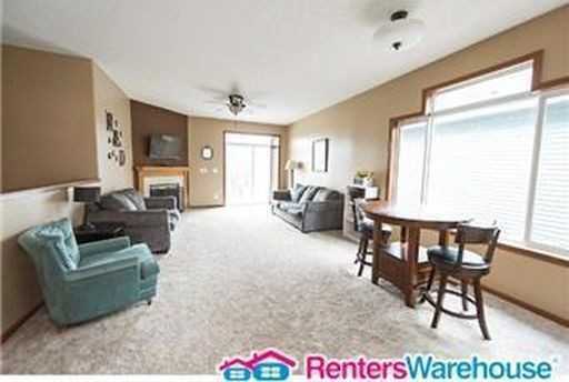 5345 Sand Bunker St - Photo 3 of 13