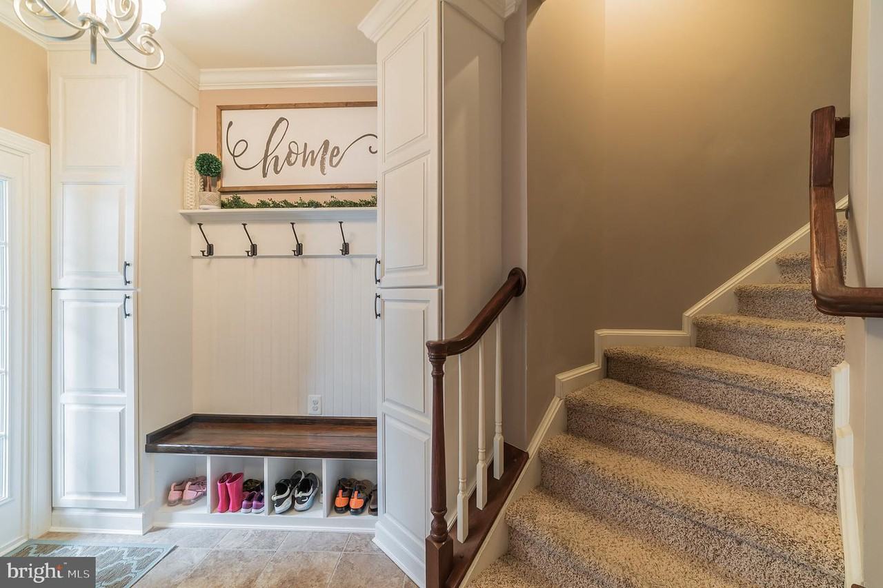 521 Deep Creek Vw - Photo 2 of 26