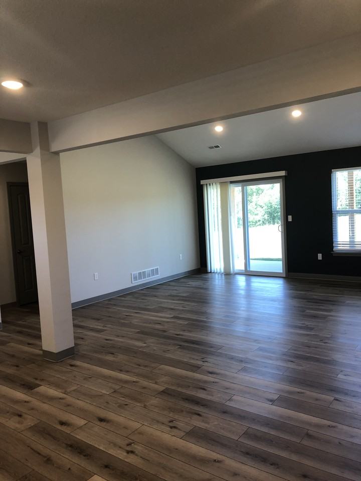 1602 Kittyhawk Drive - Photo 3 of 12