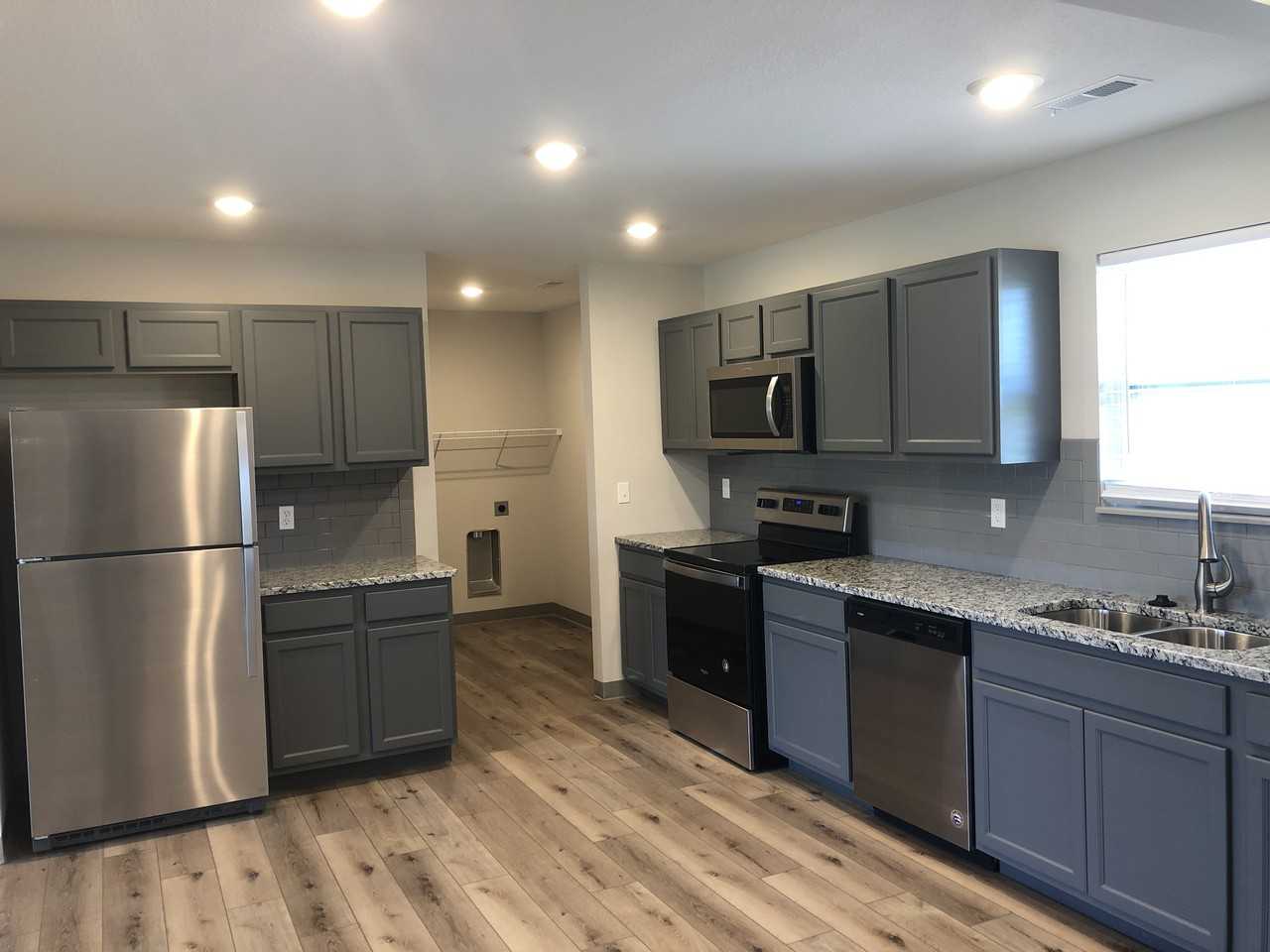 1602 Kittyhawk Drive - Photo 2 of 12