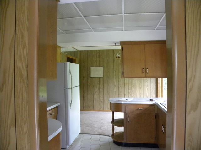 1915 Strenger Ln - Photo 3 of 10