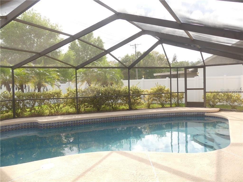 9415 Pebble Glen Ave - Photo 3 of 8