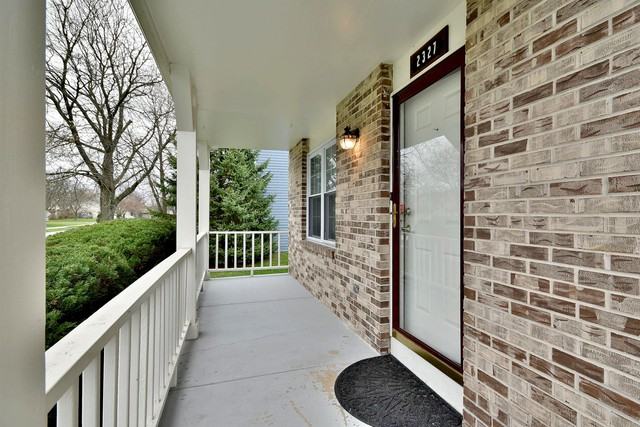 2327 Woodview Ln - Photo 2 of 31