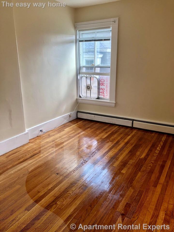 33 Chester St #3 - Photo 5 of 11
