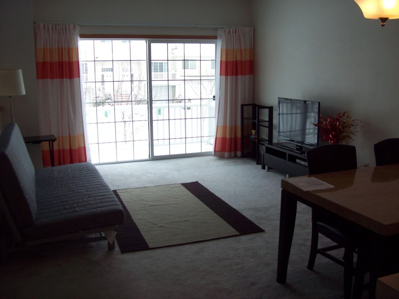 564 Willoughby Way W - Photo 3 of 10