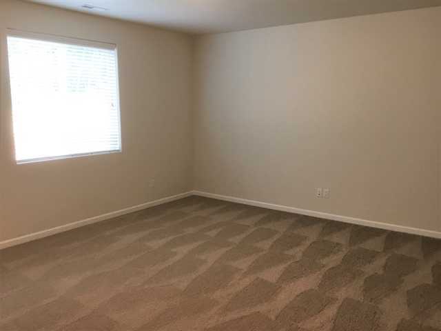 1707 Blacktail Ln - Photo 3 of 18