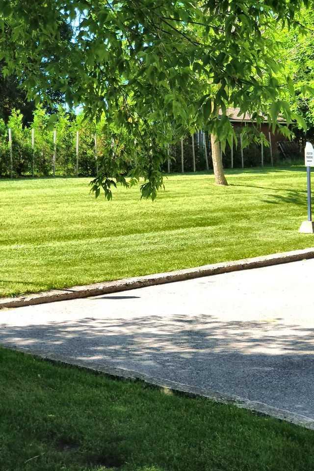 Pinegrove Apartments 145 Lucan Ave, Waterloo, ON N2J 1W6 Zumper