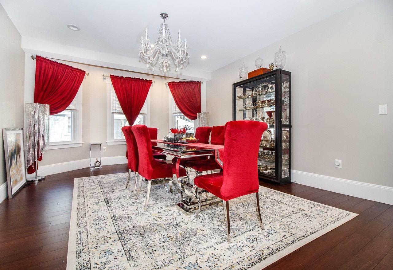 586 Park Street - Photo 3 of 14