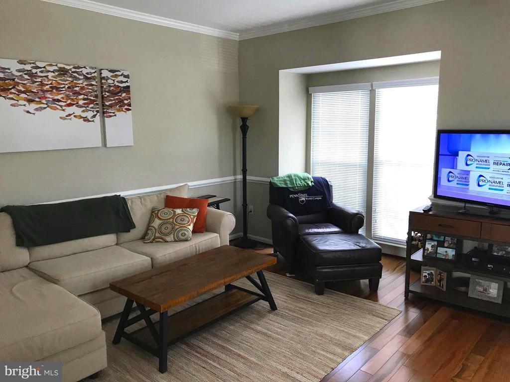 22021 Squire Ct - Photo 2 of 29