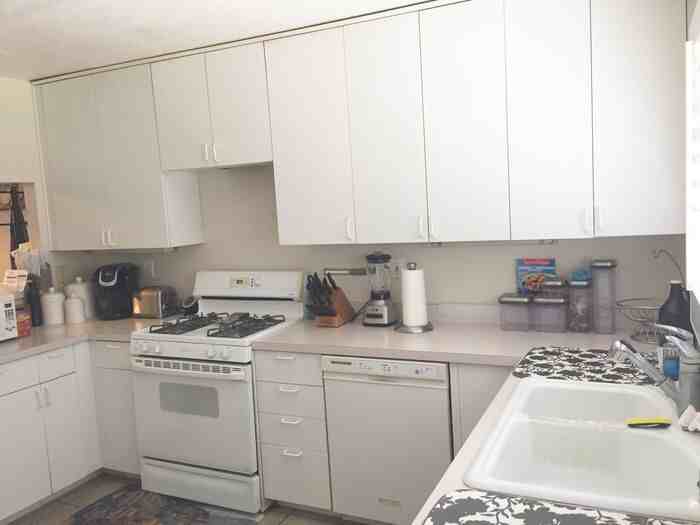 2716 Albany Ave - Photo 3 of 7