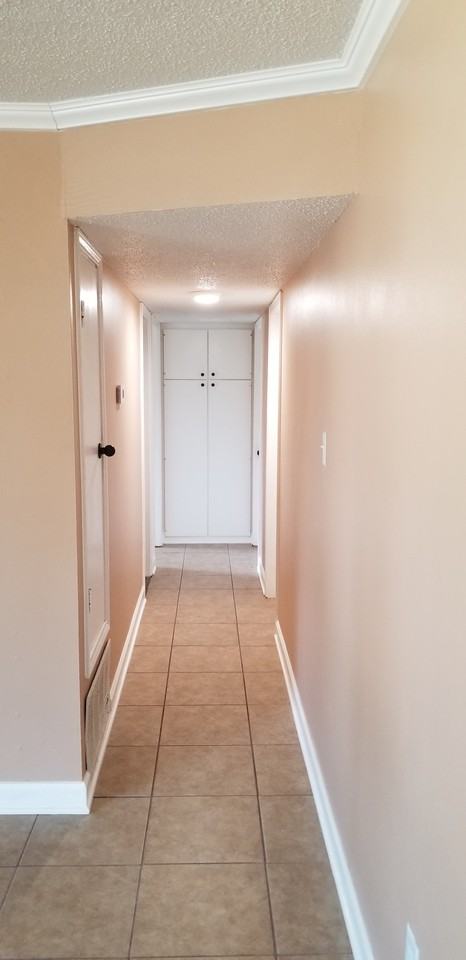 345 Fairview Dr - Photo 3 of 7