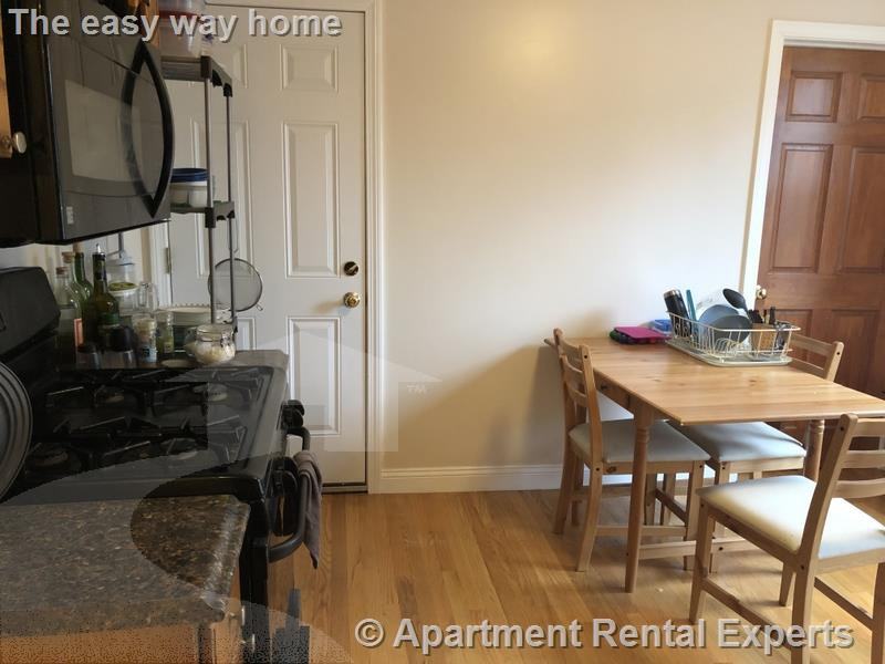 275 Putnam Ave #2 - Photo 3 of 10