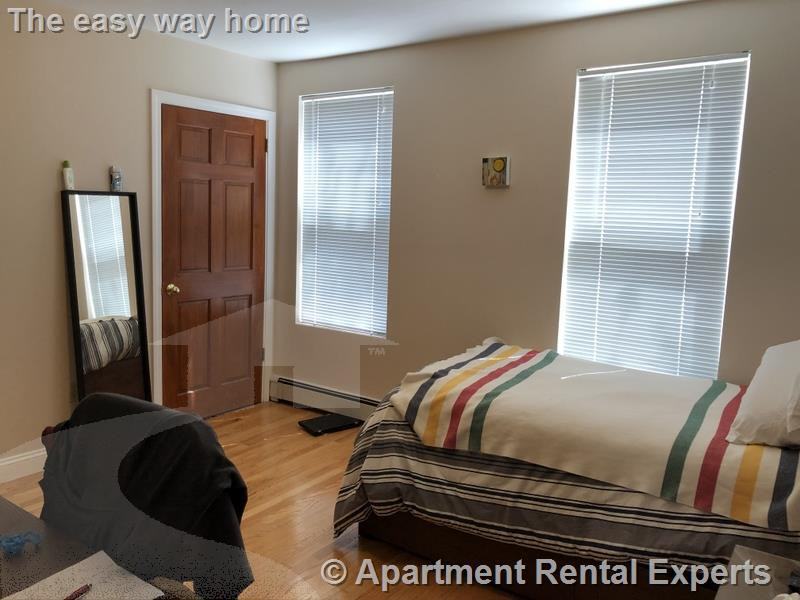 275 Putnam Ave #2 - Photo 5 of 10